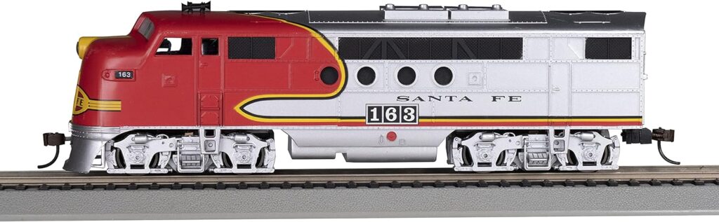 Bachmann Trains - FT - DCC WOWSOUND Sound Value-Equipped Locomotive - Santa FE (war Bonnet) - HO Scale, Prototypical Red  Silver, (68911)