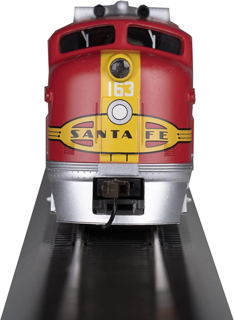 Bachmann Trains - FT - DCC WOWSOUND Sound Value-Equipped Locomotive - Santa FE (war Bonnet) - HO Scale, Prototypical Red  Silver, (68911)